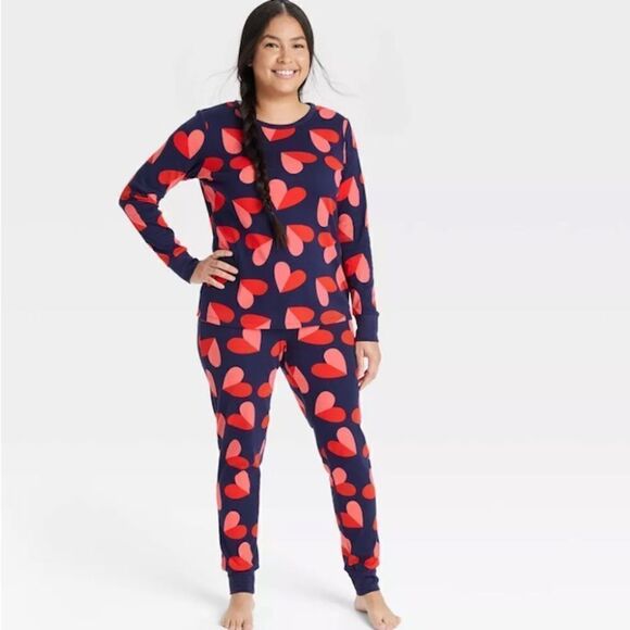 MATCHING SET Couple Husband Wife Family Heart Print Long Sleeve Lounge Pajamas - Picture 2 of 4
